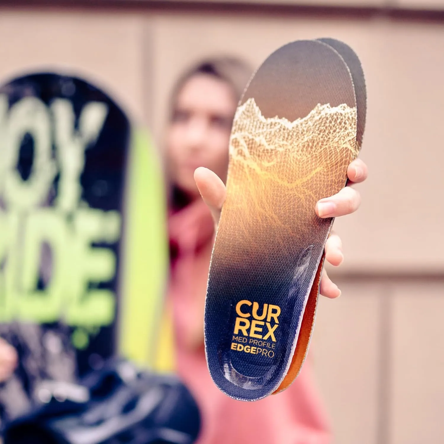 CURREX EdgePro Thermo Regulating Ski Boot Insoles for Snowboarding, Skiing, & Winter Sports – Ski Boot Inserts with Shock Absorbing Cushioning – for Men & Women – Medium Arch, XL