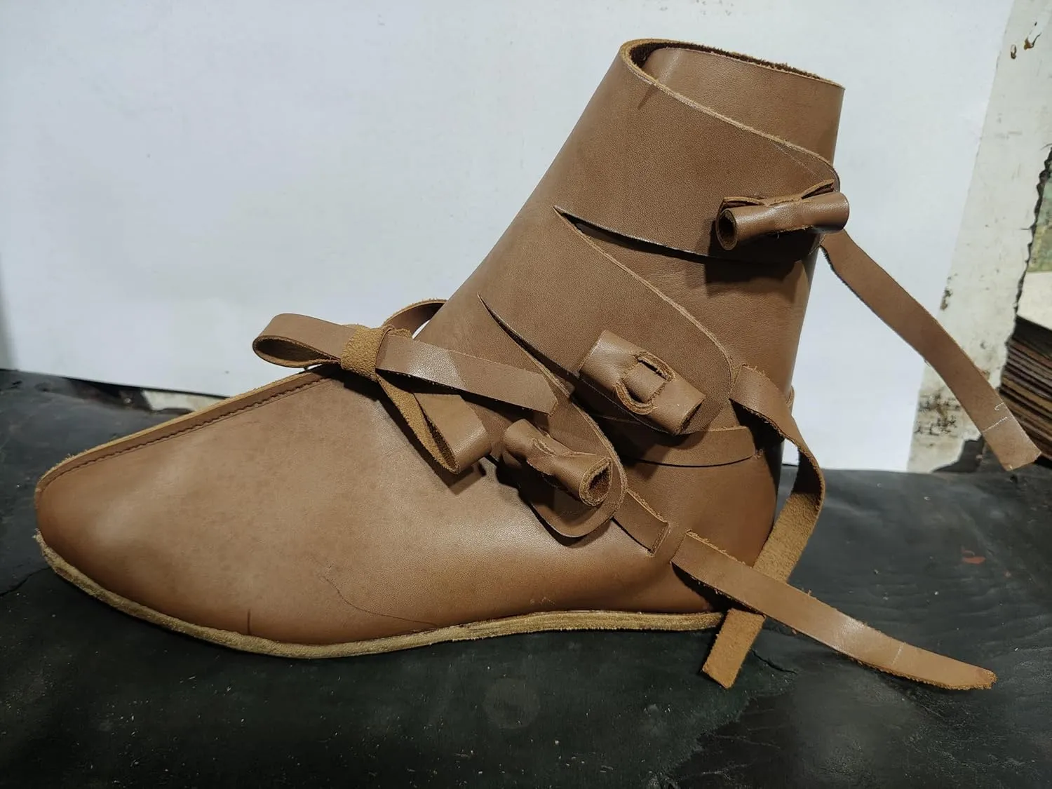 Handmade Medieval Leather Shoes for Men & Women – Viking Renaissance Reenactment Boots – LARP Soft Sole Historical Costume Footwear
