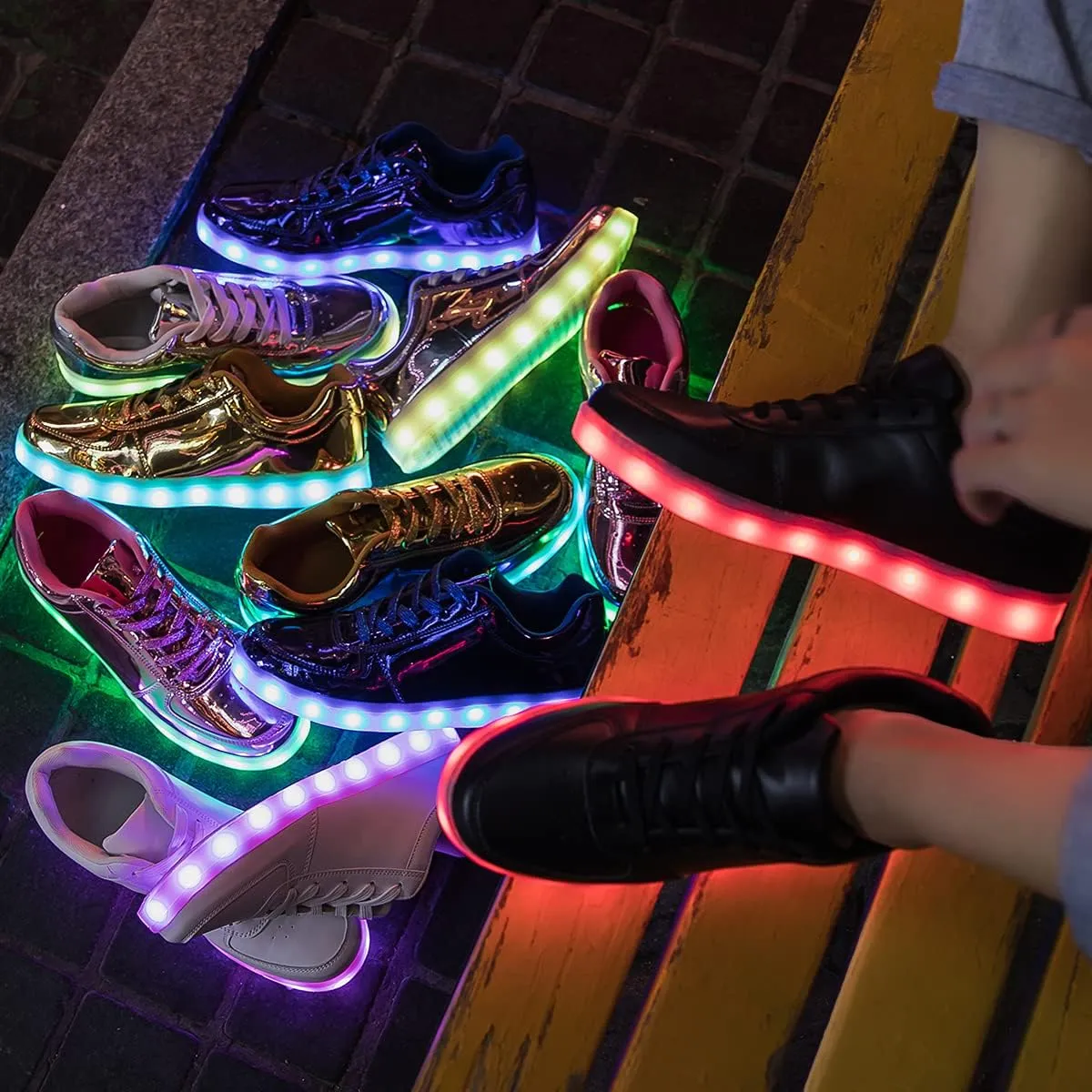 LED Light Up Shoes for Women Men Sports LED Shoes Dancing Sneakers Low-Top USB Charging Shoes for Kids