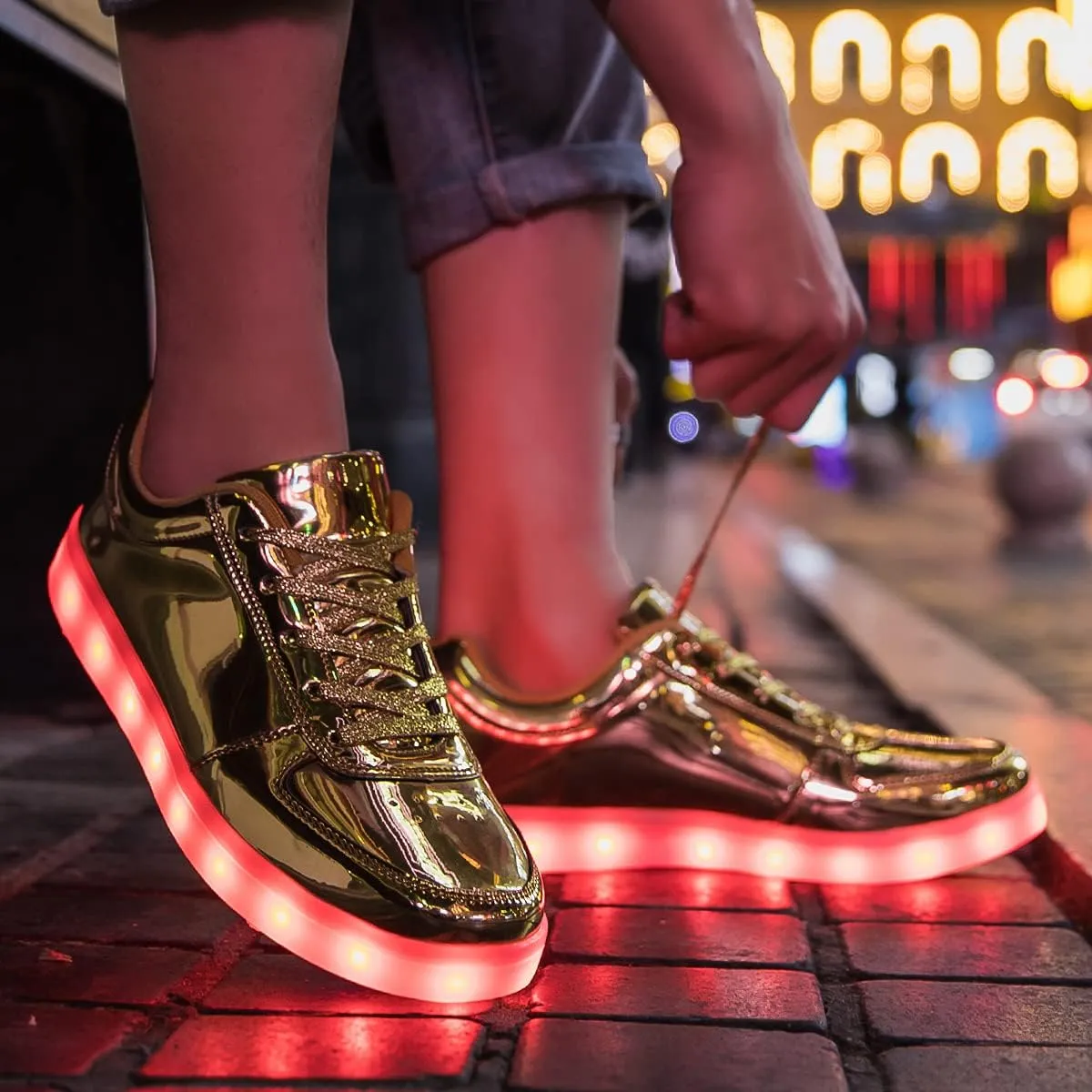 LED Light Up Shoes for Women Men Sports LED Shoes Dancing Sneakers Low-Top USB Charging Shoes for Kids
