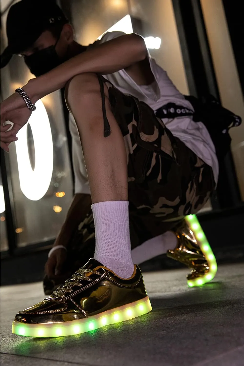 LED Light Up Shoes for Women Men Sports LED Shoes Dancing Sneakers Low-Top USB Charging Shoes for Kids