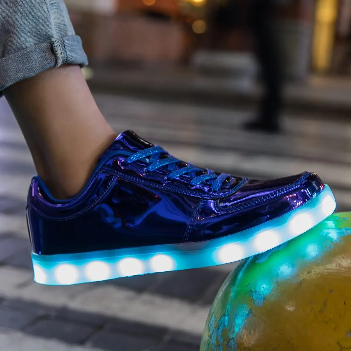 LED Light Up Shoes for Women Men Sports LED Shoes Dancing Sneakers Low-Top USB Charging Shoes for Kids