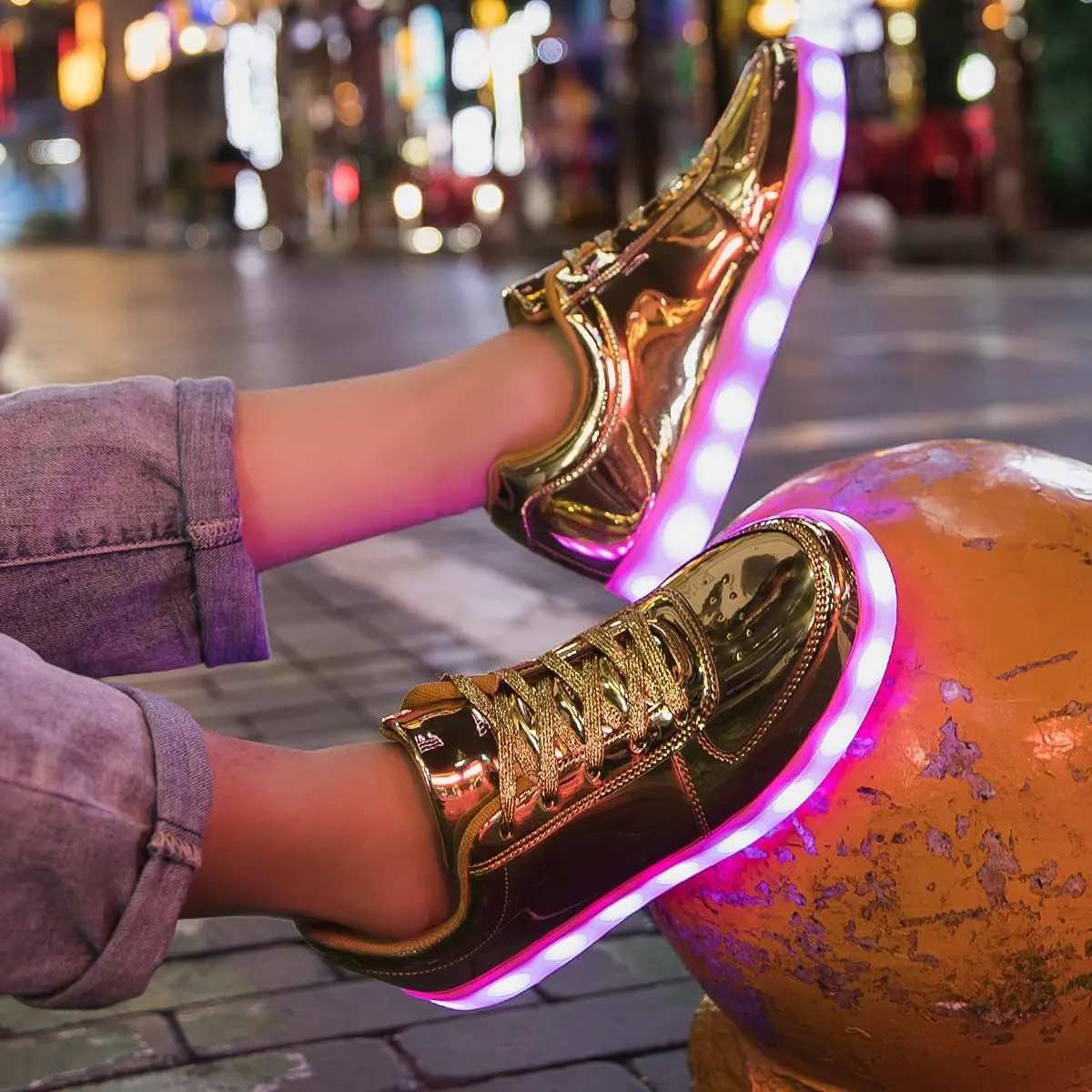 LED Light Up Shoes for Women Men Sports LED Shoes Dancing Sneakers Low-Top USB Charging Shoes for Kids