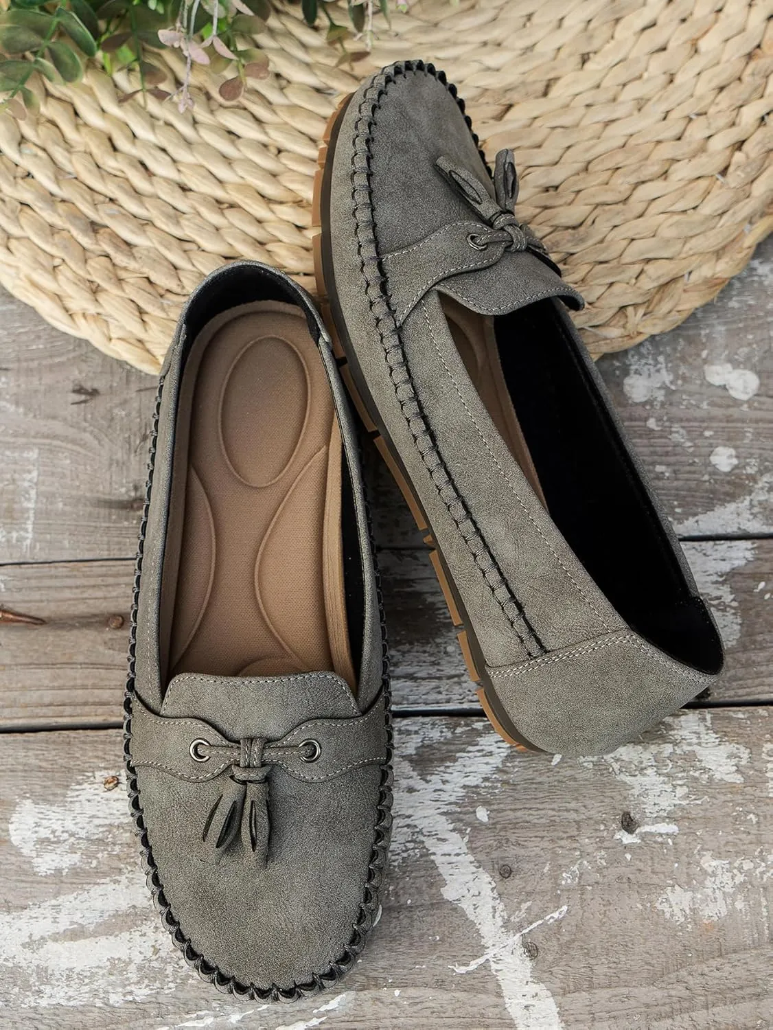 Loafers for Women Business Casual Flats Shoes Comfortable Lightweight Penny Loafers Slip On Work Flats Dress Shoes