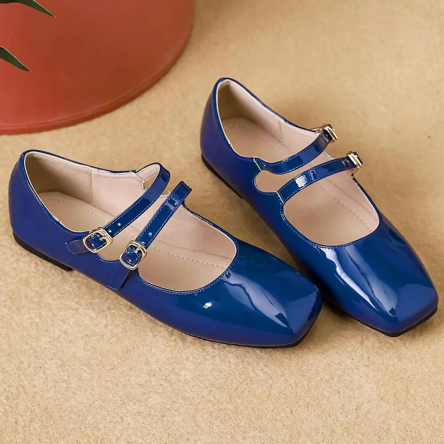 LUXINYU Mary Jane Flats for Women Dressy Retro Square Toe Ankle Strap Ballet Flats Comfortable Patent Leather Shoes