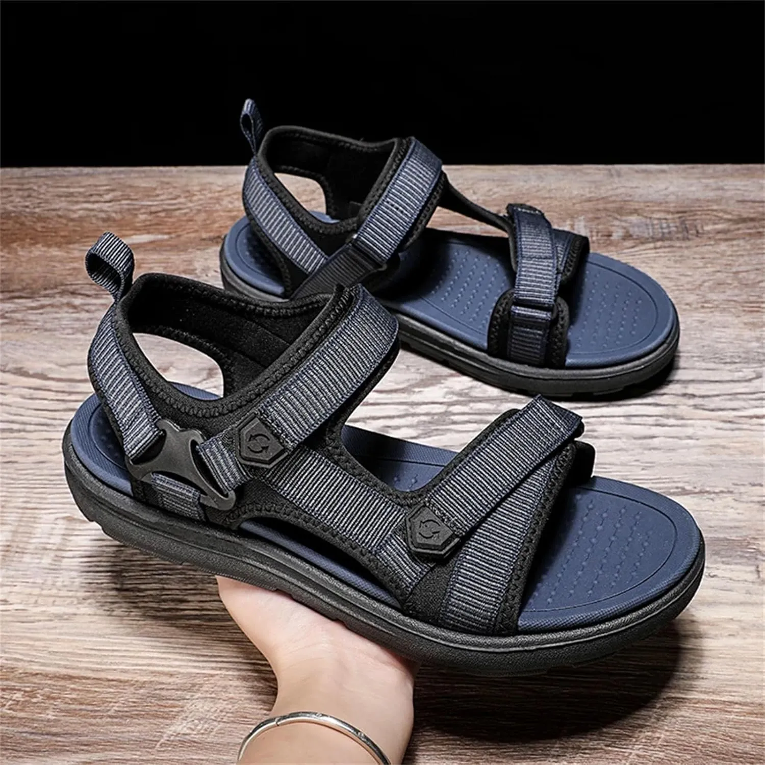 Men's Breathable Sandals - Casual Beach Shoes in Plus Sizes
