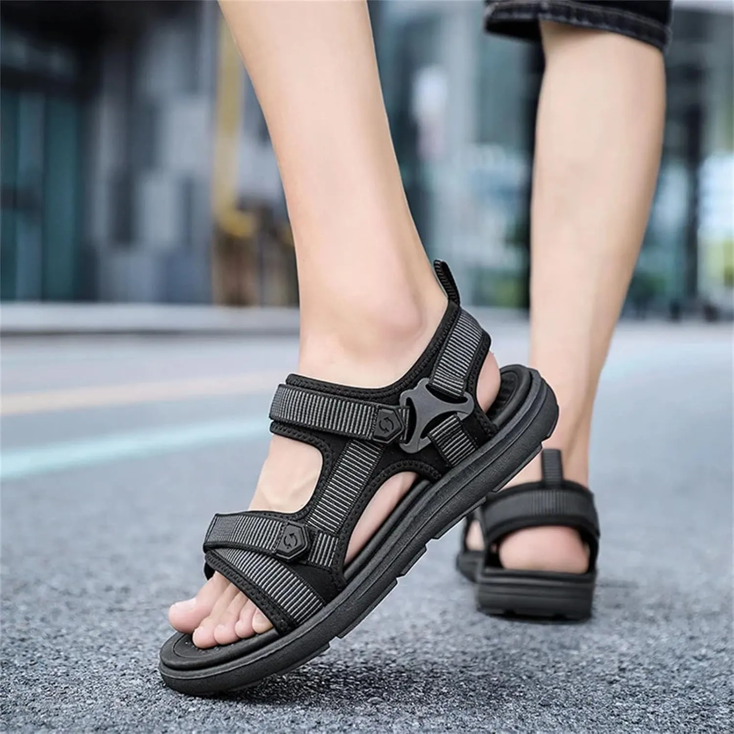 Men's Breathable Sandals - Casual Beach Shoes in Plus Sizes