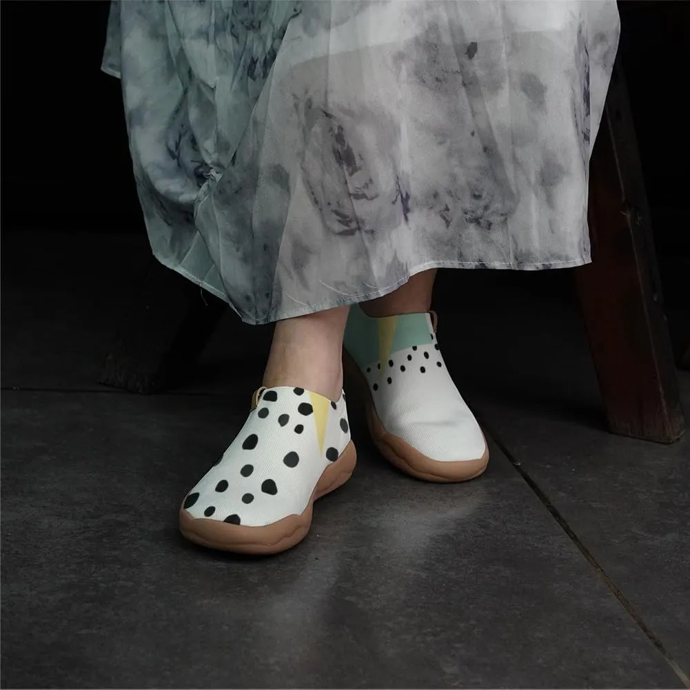Women's Art Painted Travel Shoes Knitted Slip On Loafers Lightweight Walking Casual Sneakers