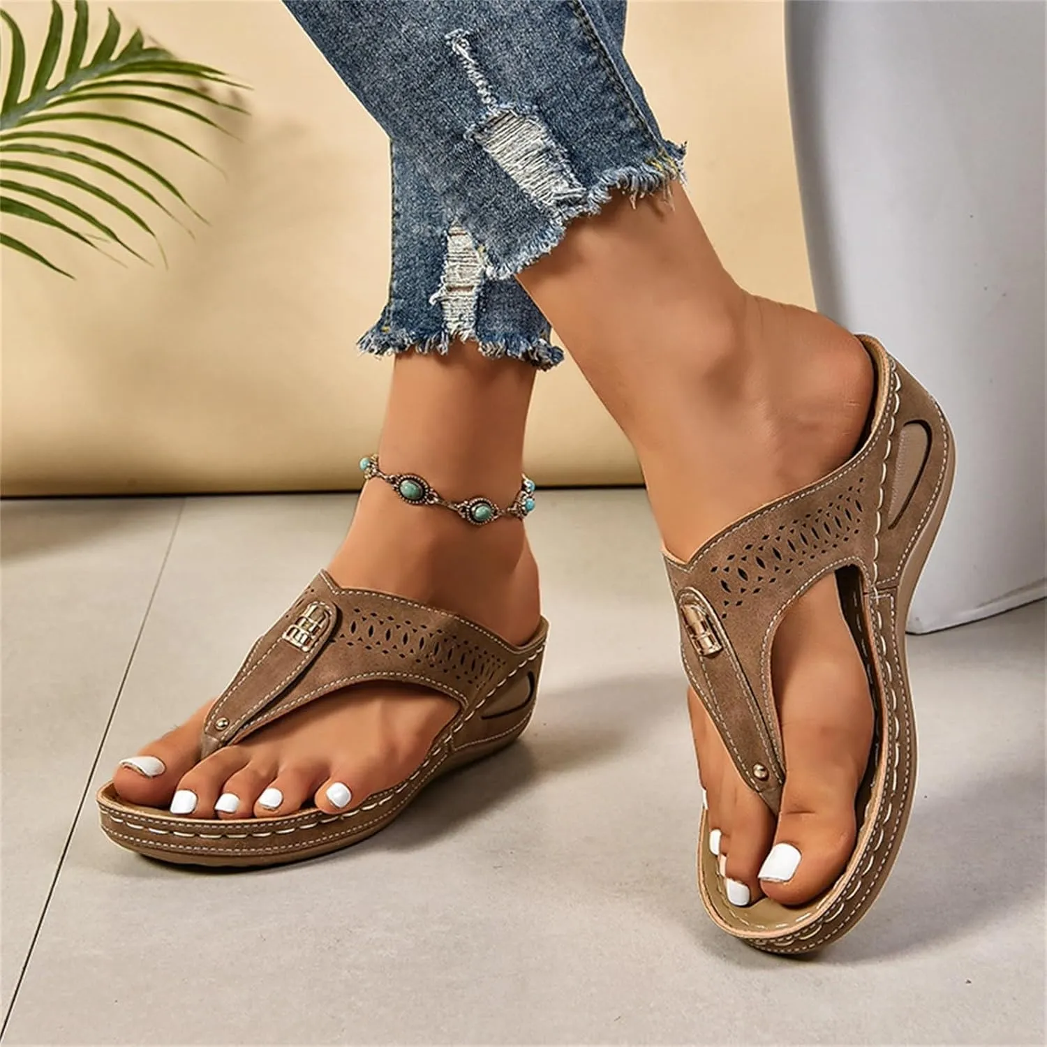 Womens Sandals Arch Support Slingback Sandals Summer Beach Shoes Ankle Strap Thong Flat Sandals for Women